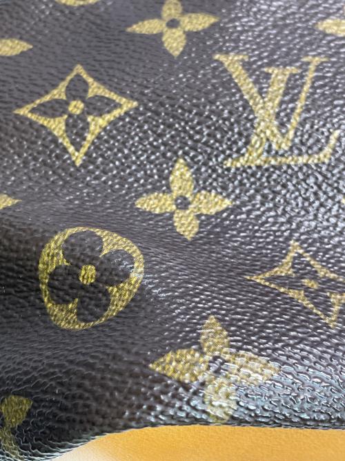LOUIS VUITTON（ルイ ヴィトン）LOUIS VUITTON (ルイ ヴィトン) ショルダーバッグ ブラウン サイズ:-の古着・服飾アイテム