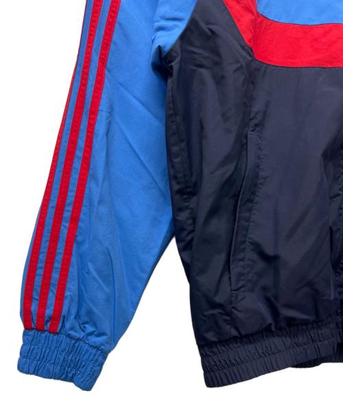 adidas（アディダス）adidas (アディダス) ナイロンジャケット ブルー×レッド サイズ:ＸＬの古着・服飾アイテム