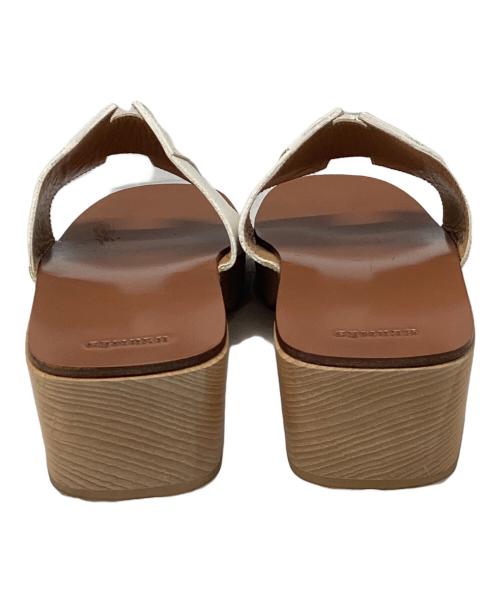 HERMES（エルメス）HERMES (エルメス) サンダル ホワイト×ブラウン サイズ:SIZE 36の古着・服飾アイテム