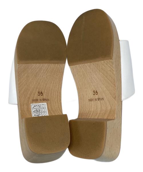 HERMES（エルメス）HERMES (エルメス) サンダル ホワイト×ブラウン サイズ:SIZE 36の古着・服飾アイテム