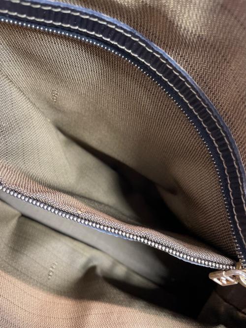 FENDI（フェンディ）FENDI (フェンディ) ハンドバッグ ブラウン×ブラックの古着・服飾アイテム