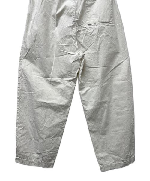 HUIS（ハウス）HUIS (ハウス) 先染めバフクロスワイドパンツ ホワイト サイズ:FREEの古着・服飾アイテム