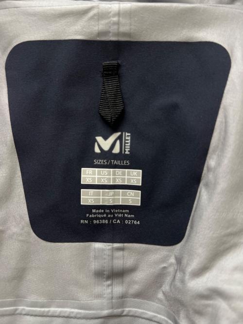 MILLET（ミレー）MILLET (ミレー) マウンテンパーカー ネイビー×ピンク サイズ:Ｓの古着・服飾アイテム