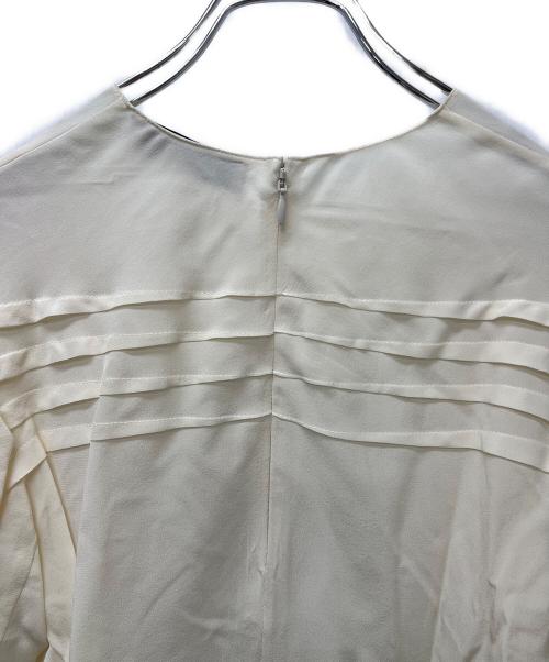 VALENTINO（ヴァレンティノ）VALENTINO (ヴァレンティノ) 半袖ブラウス ベージュ サイズ:３８の古着・服飾アイテム