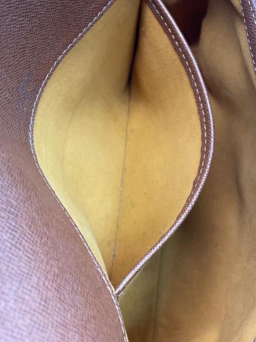 LOUIS VUITTON（ルイ ヴィトン）LOUIS VUITTON (ルイ ヴィトン) ミュゼットタンゴ ショートストラップ ブラウンの古着・服飾アイテム