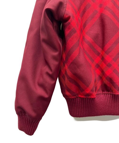 BURBERRY（バーバリー）BURBERRY (バーバリー) リバーシブルボンバージャケット レッド サイズ:Ｓの古着・服飾アイテム
