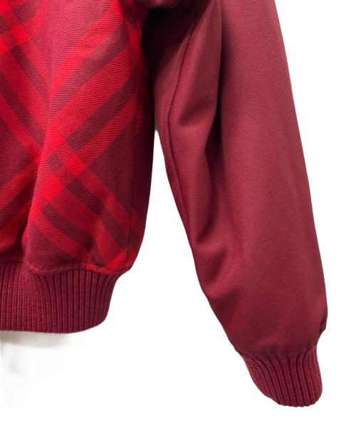 BURBERRY（バーバリー）BURBERRY (バーバリー) リバーシブルボンバージャケット レッド サイズ:Ｓの古着・服飾アイテム