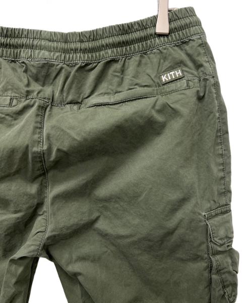 KITH（キス）KITH (キス) カーゴパンツ カーキ サイズ:Mの古着・服飾アイテム