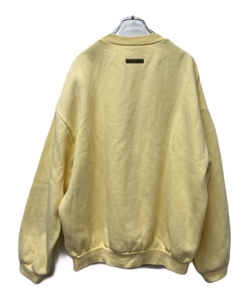FOG ESSENTIALS（フィアオブゴッド エッセンシャル）FOG ESSENTIALS (フィアオブゴッド エッセンシャル) クルーネックスウェット イエロー サイズ:ＸＳの古着・服飾アイテム