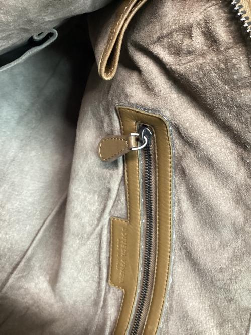 BOTTEGA VENETA（ボッテガベネタ）BOTTEGA VENETA (ボッテガベネタ) ショルダーバッグ ブラウンの古着・服飾アイテム