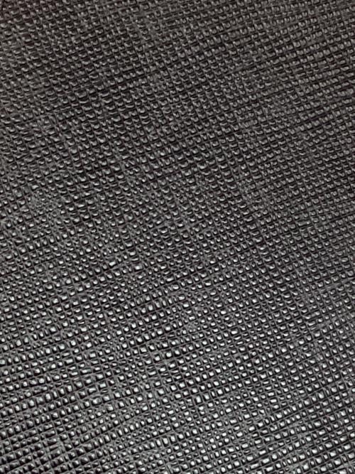 PRADA（プラダ）PRADA (プラダ) 2つ折り財布 ブラックの古着・服飾アイテム