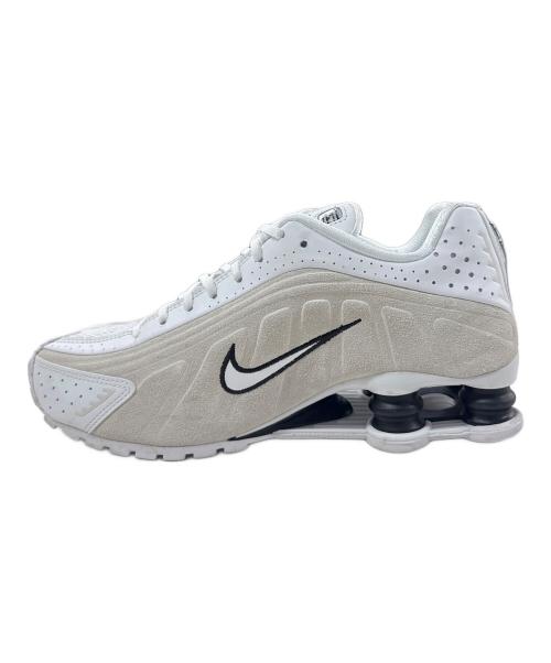 NIKE（ナイキ）NIKE (ナイキ) SHOX R4 ホワイト サイズ:24cmの古着・服飾アイテム