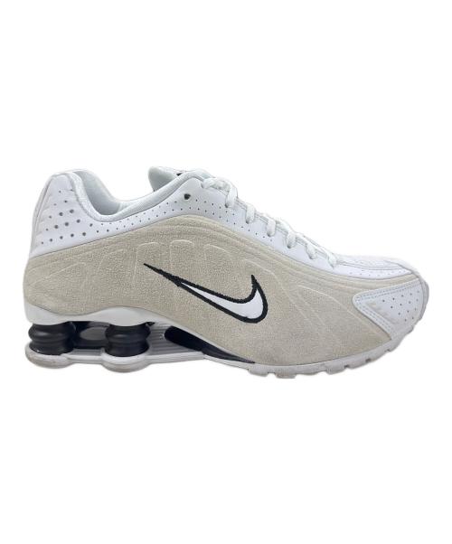 NIKE（ナイキ）NIKE (ナイキ) SHOX R4 ホワイト サイズ:24cmの古着・服飾アイテム