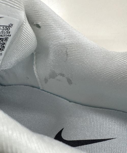 NIKE（ナイキ）NIKE (ナイキ) SHOX R4 ホワイト サイズ:24cmの古着・服飾アイテム