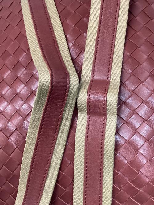 BOTTEGA VENETA（ボッテガベネタ）BOTTEGA VENETA (ボッテガベネタ) レザーショルダーバッグ ピンクの古着・服飾アイテム