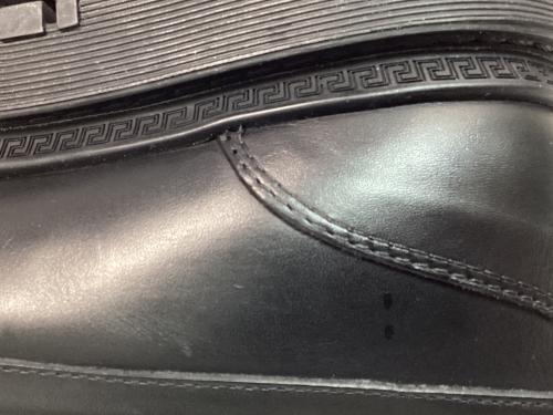 VERSACE（ヴェルサーチェ）VERSACE (ヴェルサーチェ) ローファー ブラック サイズ:SIZE 41 1/2の古着・服飾アイテム