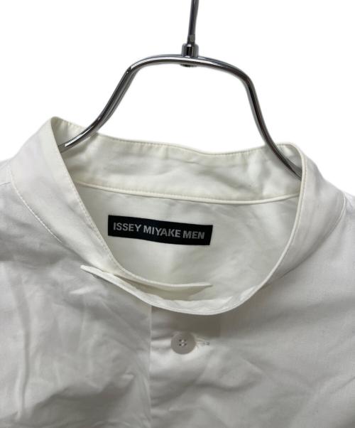 ISSEY MIYAKE MEN（イッセイミヤケメン）ISSEY MIYAKE MEN (イッセイミヤケメン) 長袖シャツ ホワイト サイズ:２の古着・服飾アイテム