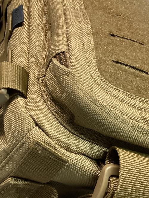 hazard4（ハザードフォー）hazard4 (ハザードフォー) カメラバッグ ベージュの古着・服飾アイテム
