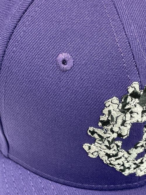 New Era（ニューエラ）New Era (ニューエラ) Denim Tears (デニムティアーズ) キャップ パープルの古着・服飾アイテム