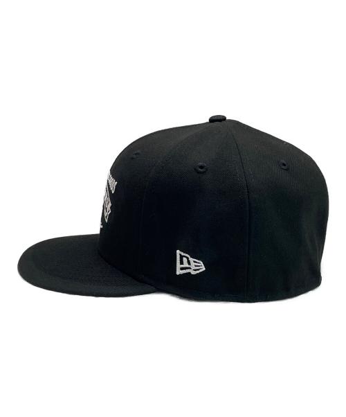 New Era（ニューエラ）New Era (ニューエラ) Denim Tears (デニムティアーズ) キャップ ブラックの古着・服飾アイテム