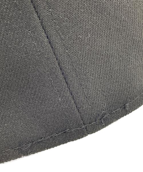 New Era（ニューエラ）New Era (ニューエラ) Denim Tears (デニムティアーズ) キャップ ブラックの古着・服飾アイテム