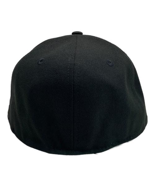 New Era（ニューエラ）New Era (ニューエラ) Denim Tears (デニムティアーズ) キャップ ブラックの古着・服飾アイテム