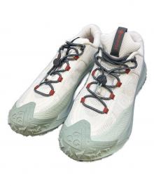 NIKE ACG（ナイキエーシージー）の古着「スニーカー」｜ホワイト×グレー