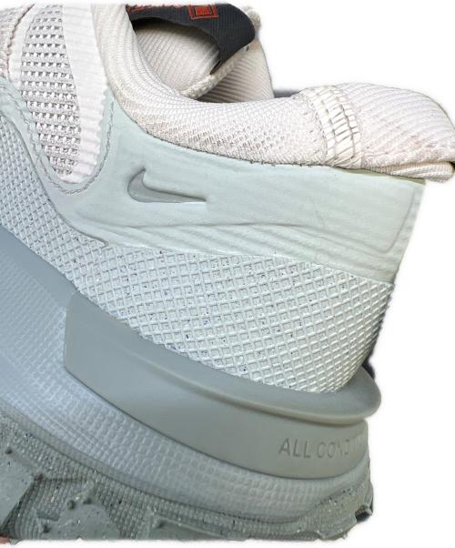 NIKE ACG（ナイキエーシージー）NIKE ACG (ナイキエーシージー) スニーカー ホワイト×グレー サイズ:28の古着・服飾アイテム