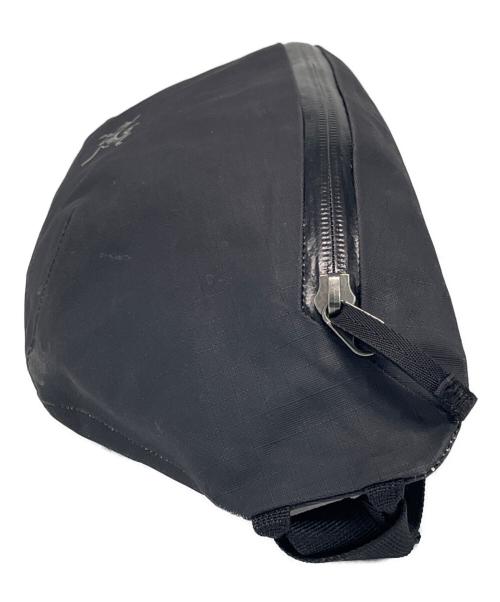 ARC'TERYX（アークテリクス）ARC'TERYX (アークテリクス) ボディーバッグ ブラックの古着・服飾アイテム
