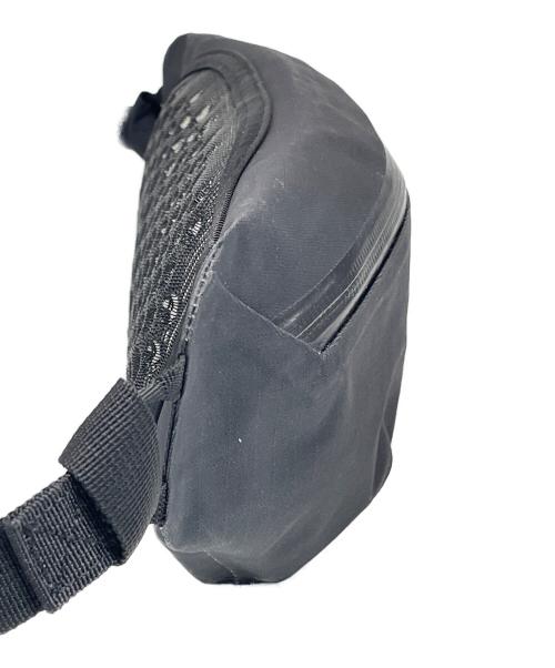 ARC'TERYX（アークテリクス）ARC'TERYX (アークテリクス) ボディーバッグ ブラックの古着・服飾アイテム