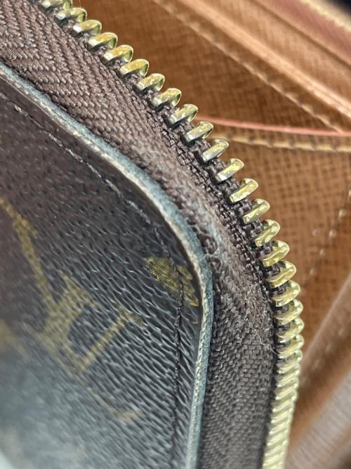 LOUIS VUITTON（ルイ ヴィトン）LOUIS VUITTON (ルイ ヴィトン) ラウンドファスナー長財布 ブラウンの古着・服飾アイテム
