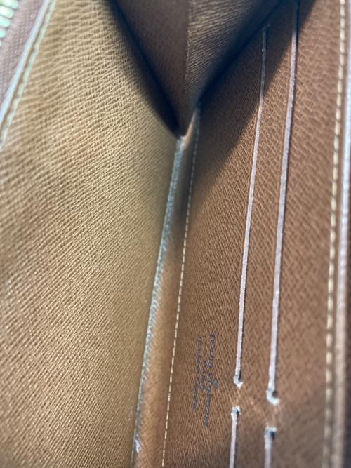 LOUIS VUITTON（ルイ ヴィトン）LOUIS VUITTON (ルイ ヴィトン) ラウンドファスナー長財布 ブラウンの古着・服飾アイテム