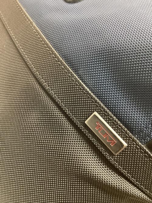 TUMI（トゥミ）TUMI (トゥミ) トートバッグ ネイビー×ブラックの古着・服飾アイテム