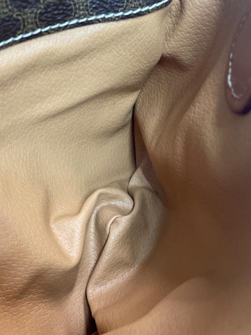 CELINE（セリーヌ）CELINE (セリーヌ) マカダムハンドバッグ ブラウンの古着・服飾アイテム