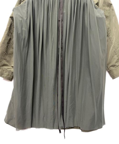 MARECHAL TERRE（マルシャルテル）MARECHAL TERRE (マルシャルテル) Back gather coat カーキ サイズ:Ｌの古着・服飾アイテム