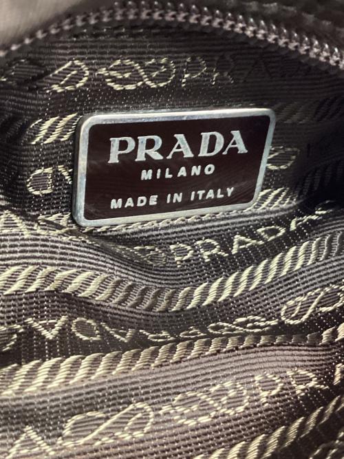 PRADA（プラダ）PRADA (プラダ) ナイロンショルダーバッグ カーキの古着・服飾アイテム