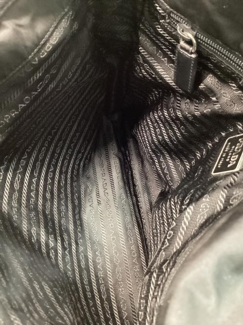 PRADA（プラダ）PRADA (プラダ) ショルダーバッグ ブラックの古着・服飾アイテム