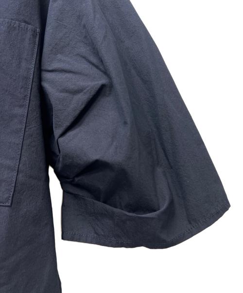 IENA（イエナ）IENA (イエナ) FABRICA クロップドシャツ ネイビー サイズ:FREEの古着・服飾アイテム