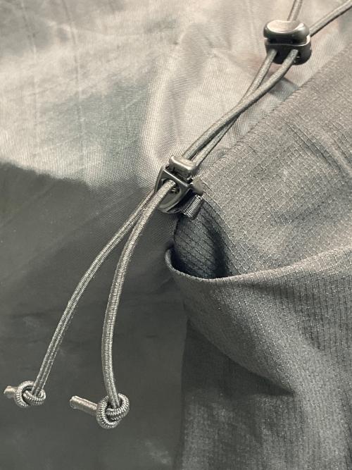MOUNTAIN HARD WEAR（マウンテンハードウェア）MOUNTAIN HARD WEAR (マウンテンハードウェア) バックパック ホワイトの古着・服飾アイテム