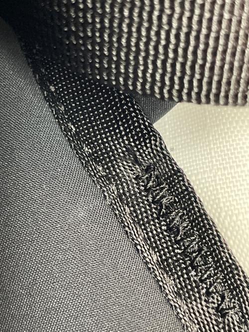 MOUNTAIN HARD WEAR（マウンテンハードウェア）MOUNTAIN HARD WEAR (マウンテンハードウェア) バックパック ホワイトの古着・服飾アイテム