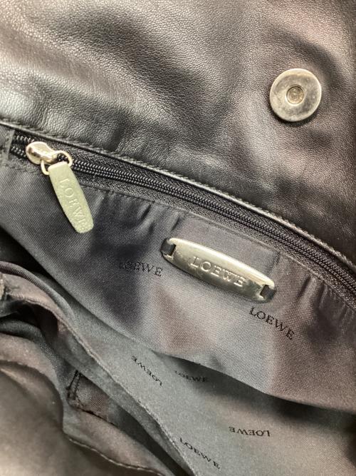 LOEWE（ロエベ）LOEWE (ロエベ) ショルダーバッグ ブラックの古着・服飾アイテム