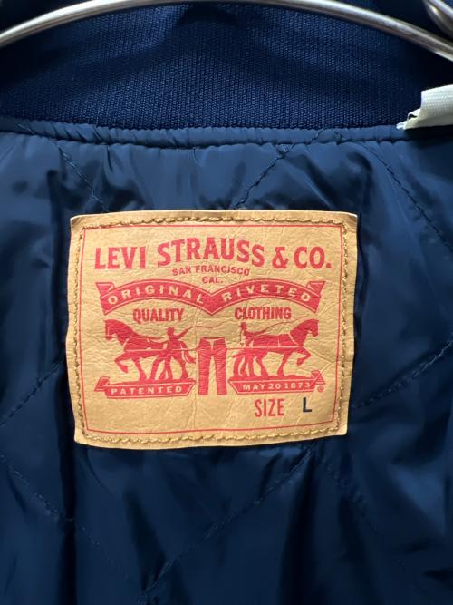 LEVI'S（リーバイス）LEVI'S (リーバイス) 中綿デニムジャケット ブルー サイズ:Ｌの古着・服飾アイテム