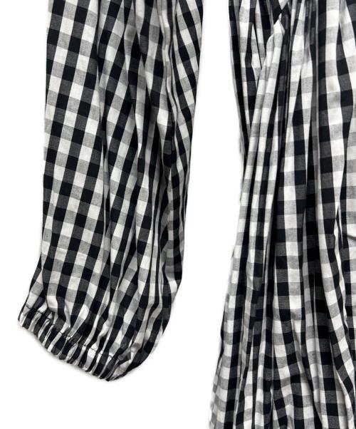 BEARDSLEY（ビアズリー）BEARDSLEY (ビアズリー) 長袖ワンピース ホワイト×ブラック サイズ:FREEの古着・服飾アイテム