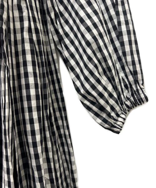 BEARDSLEY（ビアズリー）BEARDSLEY (ビアズリー) 長袖ワンピース ホワイト×ブラック サイズ:FREEの古着・服飾アイテム
