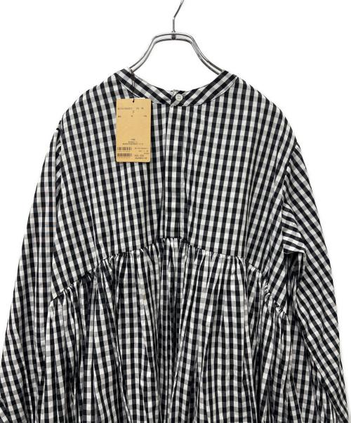 BEARDSLEY（ビアズリー）BEARDSLEY (ビアズリー) 長袖ワンピース ホワイト×ブラック サイズ:FREEの古着・服飾アイテム
