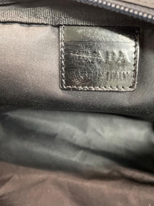 PRADA（プラダ）PRADA (プラダ) ナイロンポーチ ブラックの古着・服飾アイテム