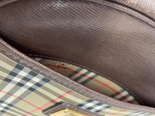 Burberry's（バーバリーズ）Burberry's (バーバリーズ) ショルダーバッグ ベージュ×ブラウンの古着・服飾アイテム