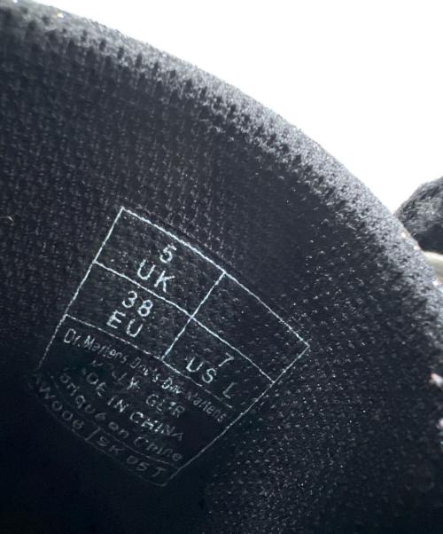 Dr.Martens（ドクターマーチン）Dr.Martens (ドクターマーチン) MOLLY GLTR 6ホールブーツ ブラック サイズ:US 7の古着・服飾アイテム