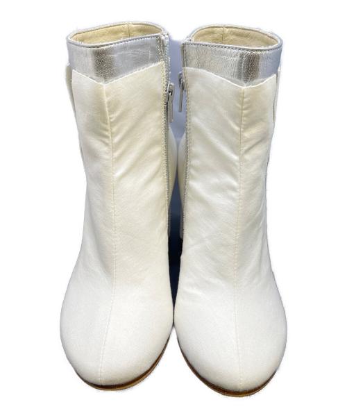 MM6 Maison Margiela（エムエムシックスメゾンマルジェラ）MM6 Maison Margiela (エムエムシックスメゾンマルジェラ) ブーツ ホワイト×シルバー サイズ:36の古着・服飾アイテム
