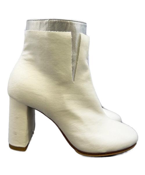 MM6 Maison Margiela（エムエムシックスメゾンマルジェラ）MM6 Maison Margiela (エムエムシックスメゾンマルジェラ) ブーツ ホワイト×シルバー サイズ:36の古着・服飾アイテム
